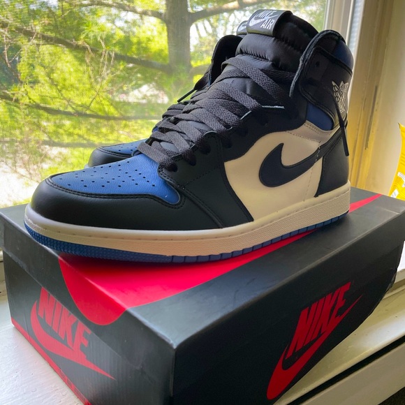 Air Jordan 1 Royal Toe